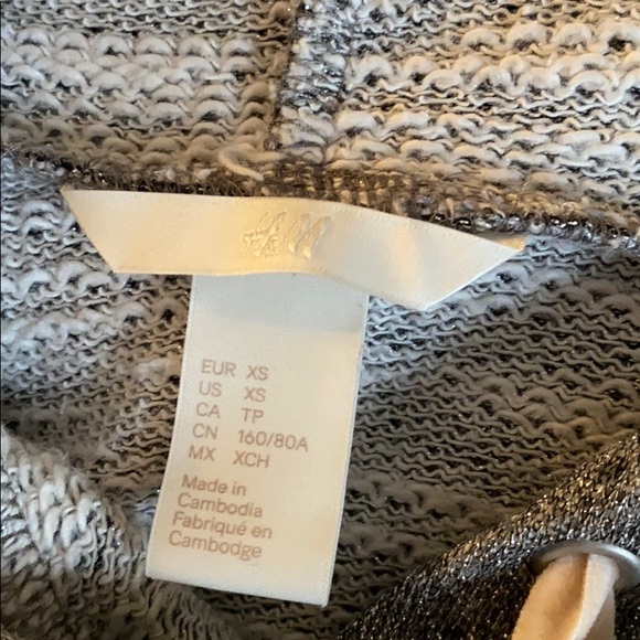 H & M  silver sparkling sweater - Picture 5 of 5